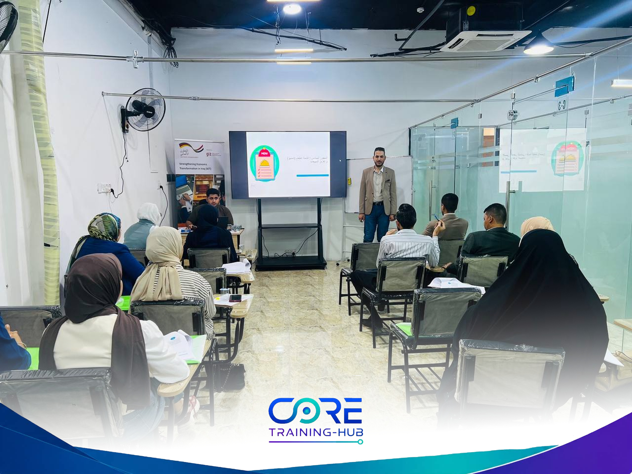 تواصل أعمال اليوم الثاني من دورة «أساسيات عالم الضيافة والإدارة» في البصرة